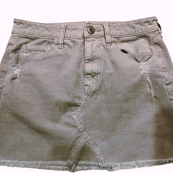 American Eagle Outfitters Light Pink Thin Wale Corduroy Jean Style Skirt Sz 2 - Picture 3 of 6